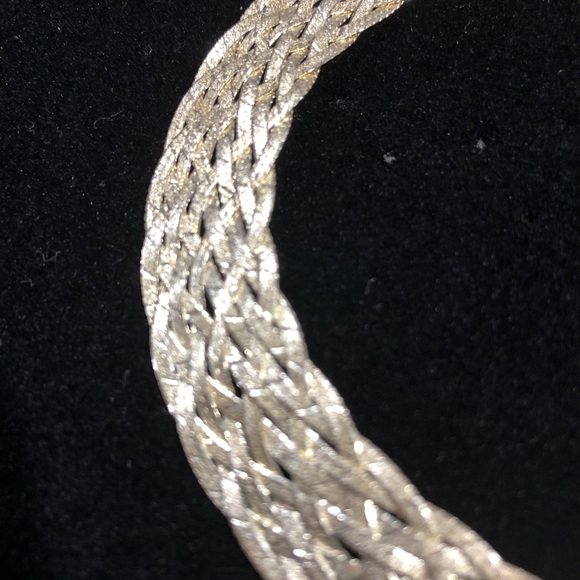 Necklace - Picture 3 of 3